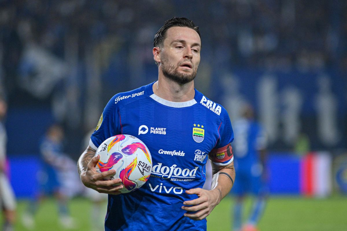 Marc Klok Resmi Perpanjang Kontrak dengan Persib Bandung hingga 2027